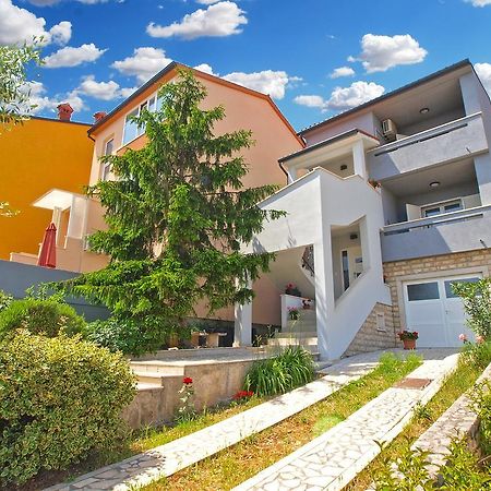 Apartments Nadija 1366 普拉 外观 照片
