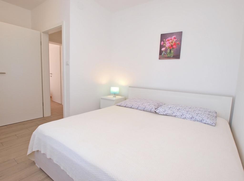 Apartments Nadija 1366 普拉 外观 照片